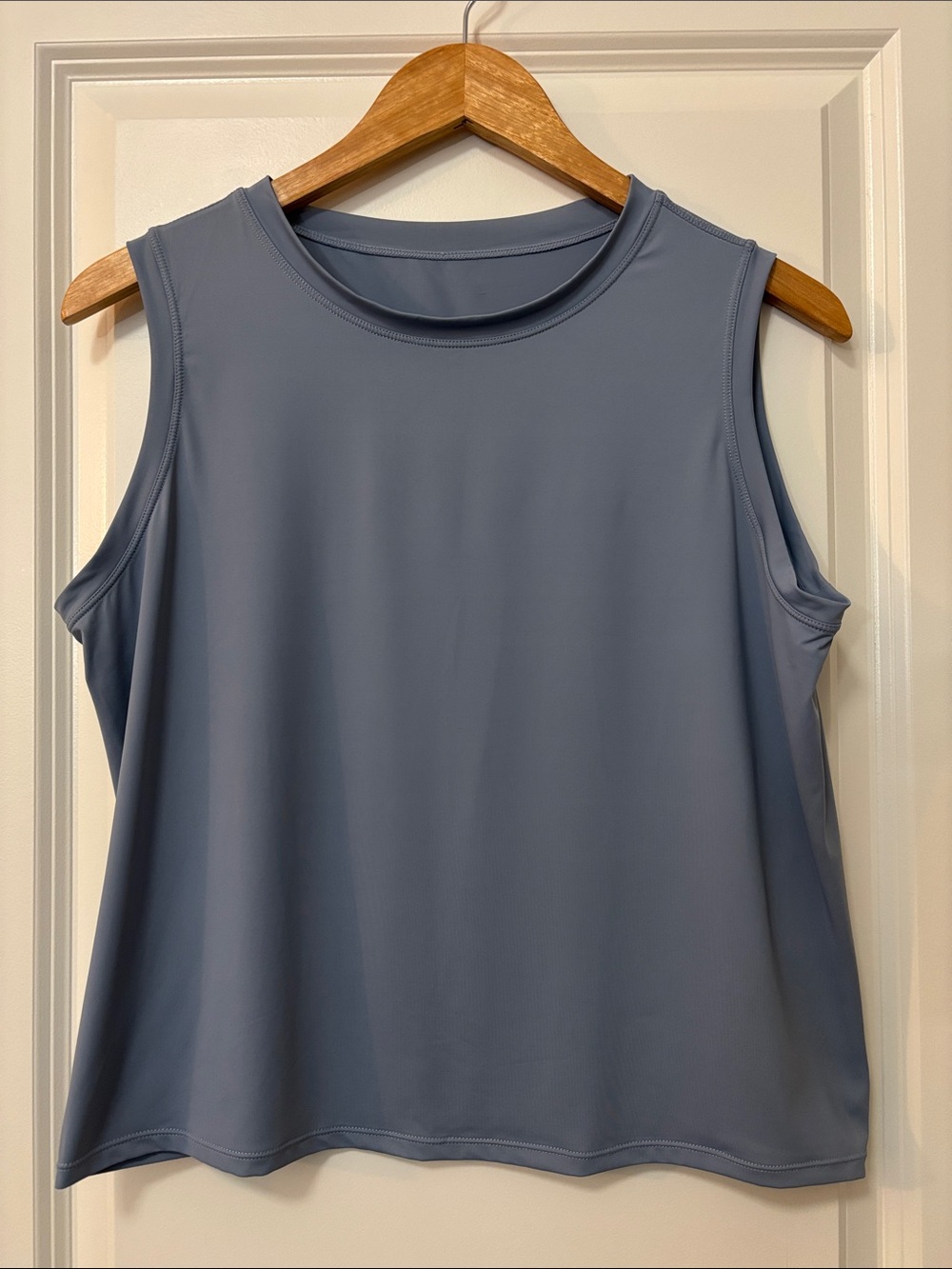 Unbranded Gray Blue Athletic Tank Top, Size M